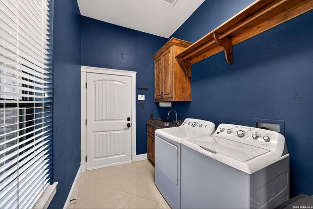 7620 Sky Loop, Garden Ridge, TX 78266