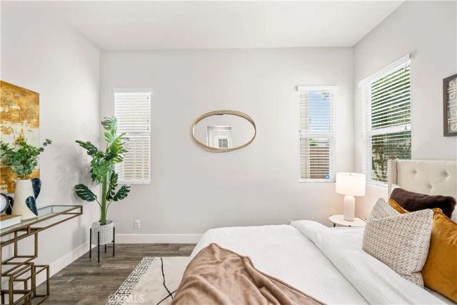 220 Follyhatch, Irvine, CA 92618