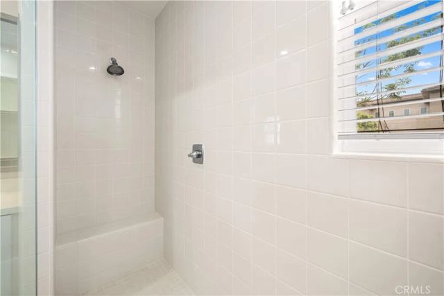 220 Follyhatch, Irvine, CA 92618