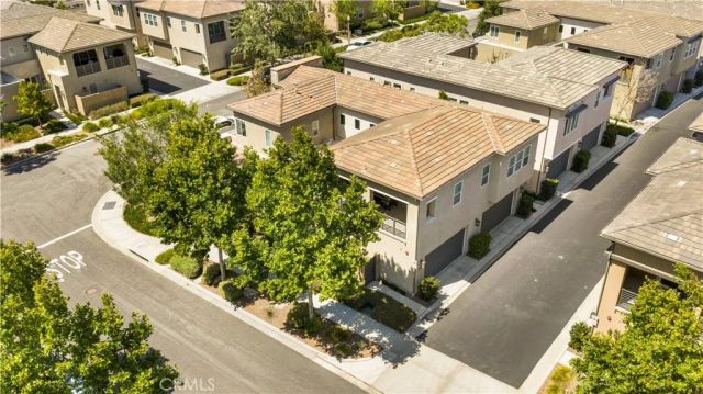 220 Follyhatch, Irvine, CA 92618