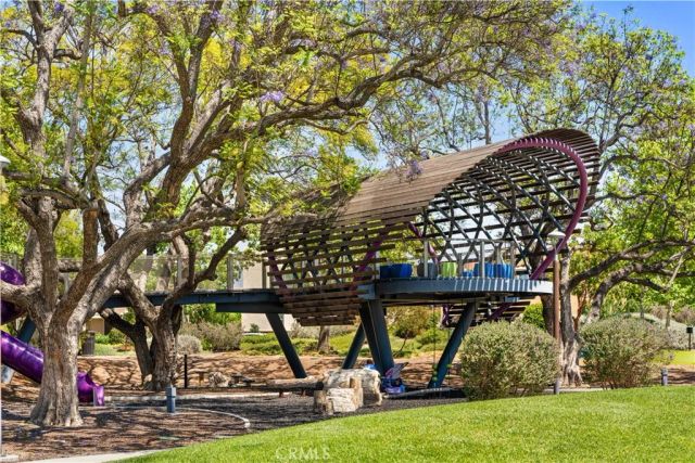 220 Follyhatch, Irvine, CA 92618