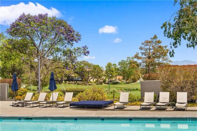 220 Follyhatch, Irvine, CA 92618