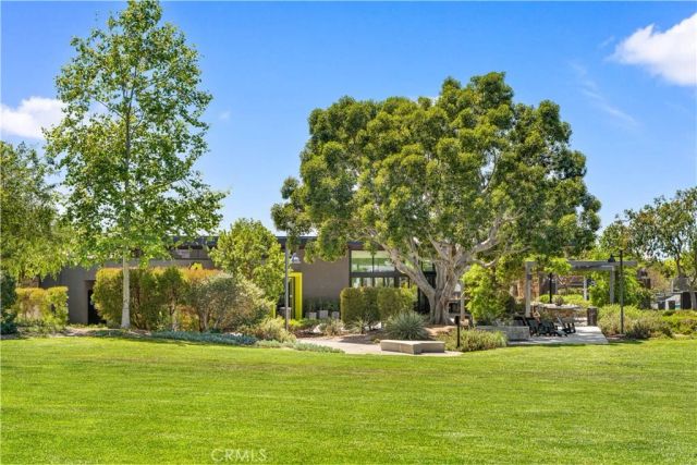 220 Follyhatch, Irvine, CA 92618