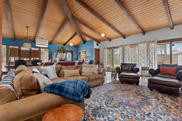 1202 Woodcrest Way, Grove, OK 74344