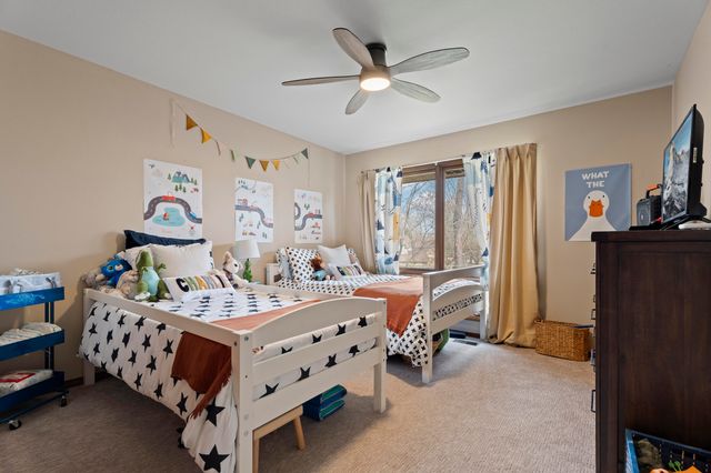 1202 Woodcrest Way, Grove, OK 74344