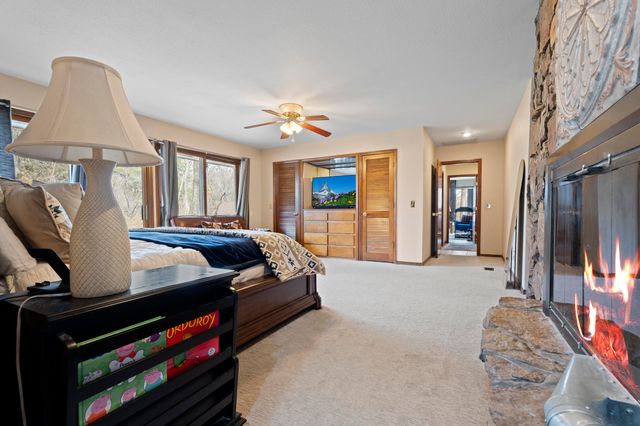 1202 Woodcrest Way, Grove, OK 74344