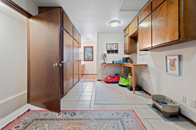 1202 Woodcrest Way, Grove, OK 74344