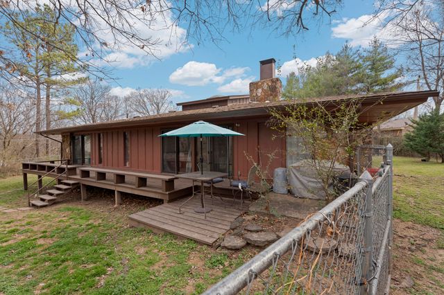 1202 Woodcrest Way, Grove, OK 74344