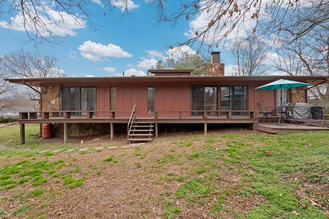 1202 Woodcrest Way, Grove, OK 74344