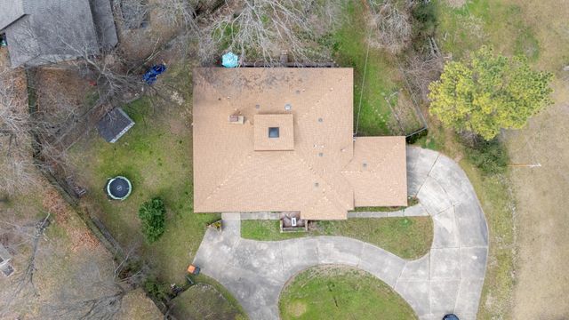 1202 Woodcrest Way, Grove, OK 74344