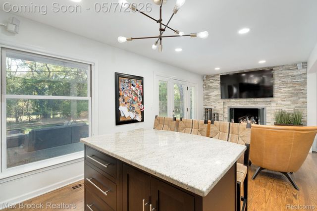 30800 Roberts Drive, Franklin Village, MI 48025