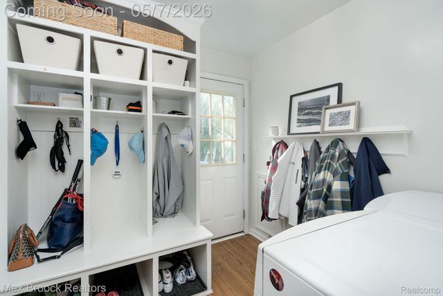 30800 Roberts Drive, Franklin Village, MI 48025
