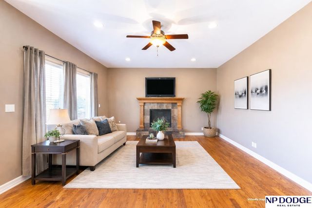 7413 N 116th Avenue Circle, Omaha, NE 68142