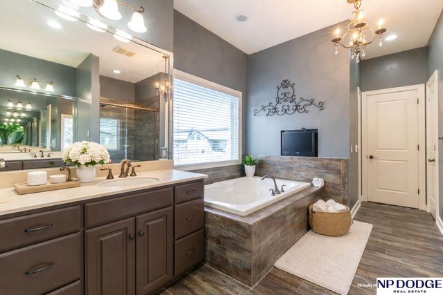 7413 N 116th Avenue Circle, Omaha, NE 68142