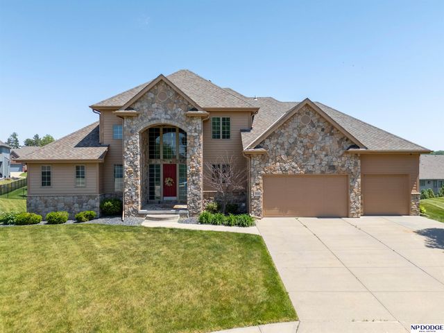7413 N 116th Avenue Circle, Omaha, NE 68142