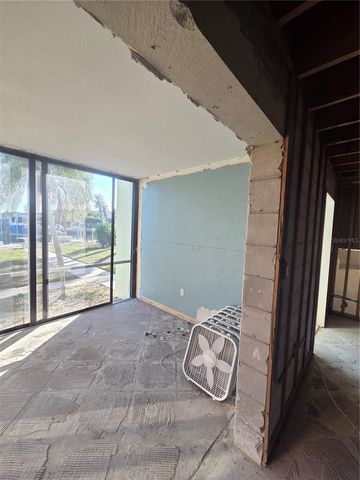 10215 MANATEE AVE W 1 + 2, Bradenton, FL 34209