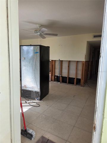 10215 MANATEE AVE W 1 + 2, Bradenton, FL 34209