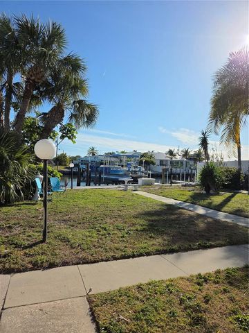 10215 MANATEE AVE W 1 + 2, Bradenton, FL 34209