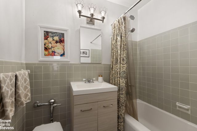 800 GRAND CONCOURSE 3LN, New York City, NY 10451