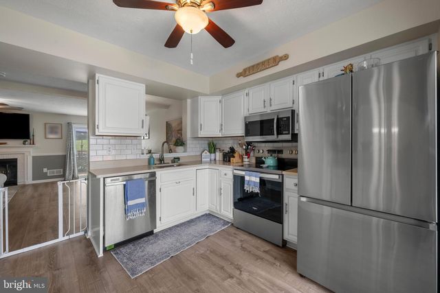 848 CENTURY ST, Hampstead, MD 21074