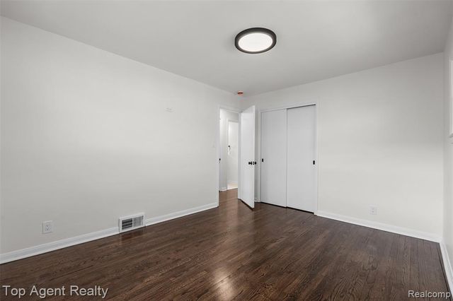 12751 Oak Park Boulevard, Oak Park, MI 48237