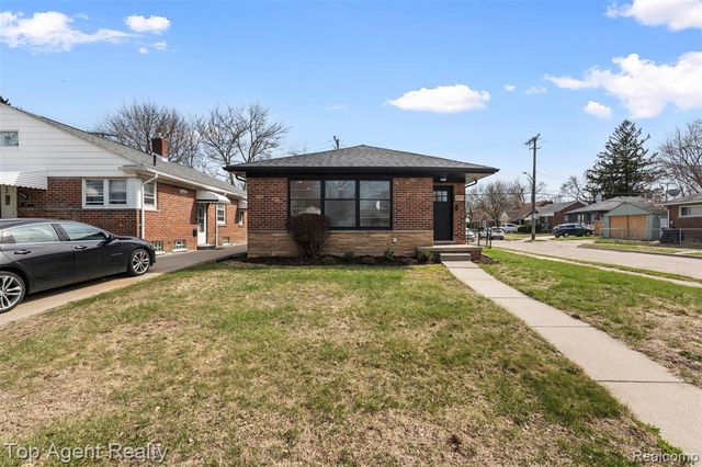 12751 Oak Park Boulevard, Oak Park, MI 48237