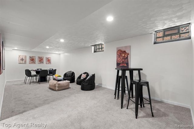 12751 Oak Park Boulevard, Oak Park, MI 48237