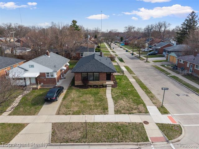 12751 Oak Park Boulevard, Oak Park, MI 48237