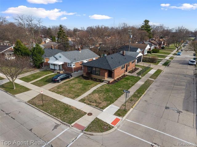 12751 Oak Park Boulevard, Oak Park, MI 48237