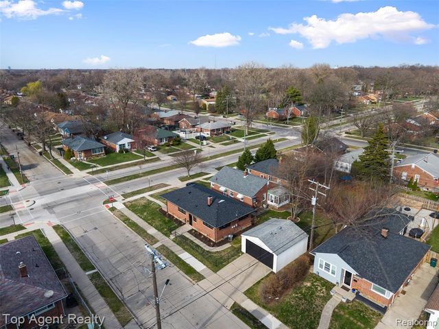 12751 Oak Park Boulevard, Oak Park, MI 48237