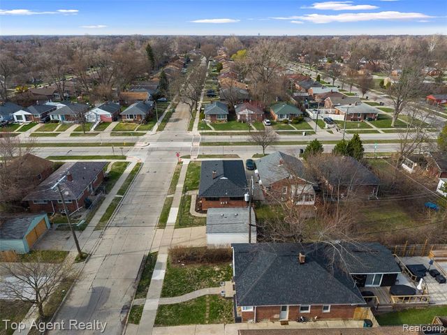 12751 Oak Park Boulevard, Oak Park, MI 48237