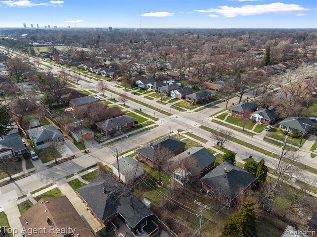 12751 Oak Park Boulevard, Oak Park, MI 48237