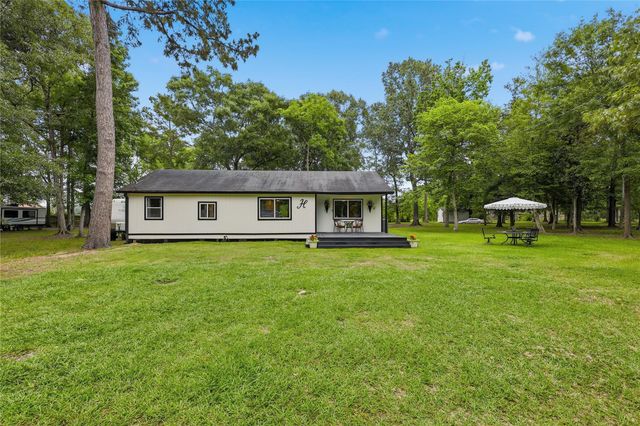 96 Road 3802, Cleveland, TX 77328
