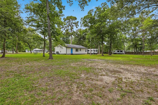 96 Road 3802, Cleveland, TX 77328