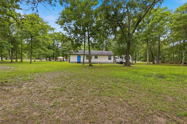 96 Road 3802, Cleveland, TX 77328