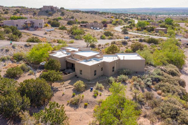 1 SEASONS Circle, Placitas, NM 87043