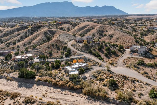 1 SEASONS Circle, Placitas, NM 87043