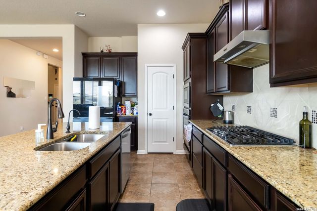 29114 Tusculum, Boerne, TX 78006