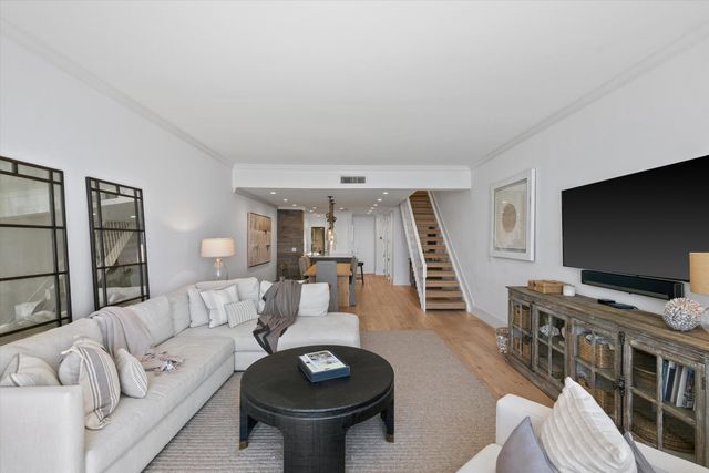 400 S Ocean Boulevard 216, Palm Beach, FL 33480