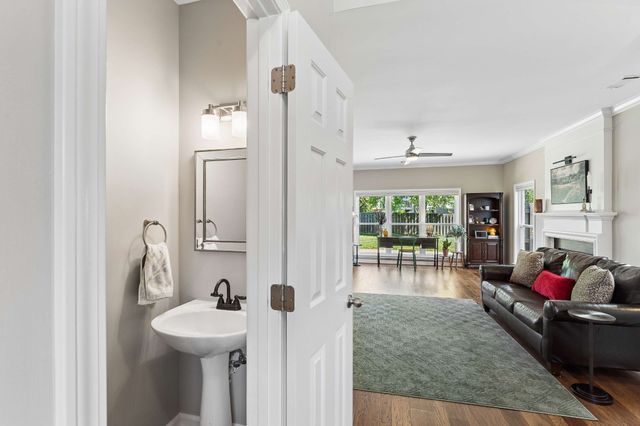 202 Calgary Ct, Franklin, TN 37067