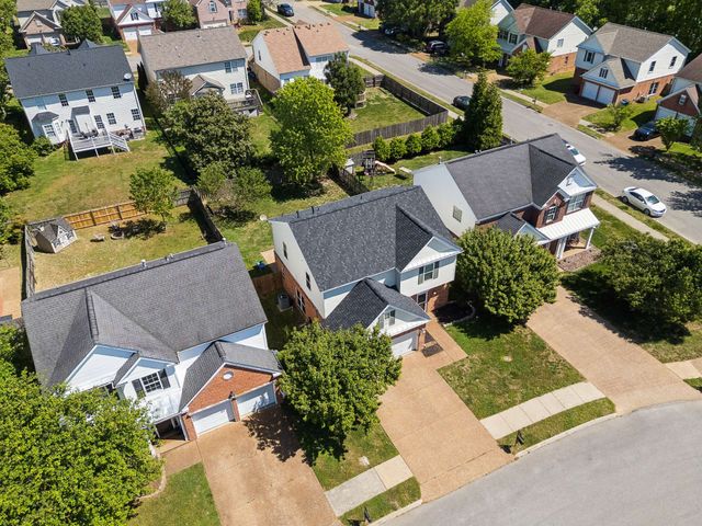 202 Calgary Ct, Franklin, TN 37067