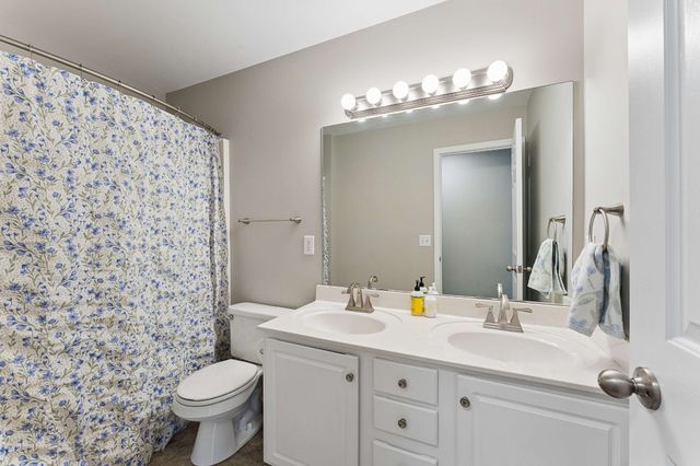 202 Calgary Ct, Franklin, TN 37067