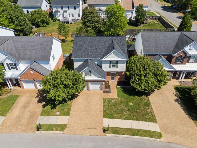 202 Calgary Ct, Franklin, TN 37067