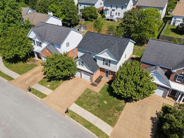 202 Calgary Ct, Franklin, TN 37067