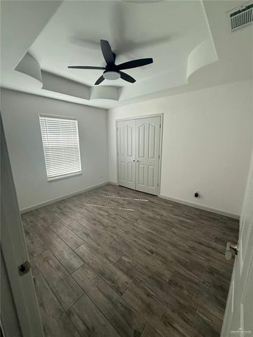 1004 Villas Del Norte Street, Weslaco, TX 78599