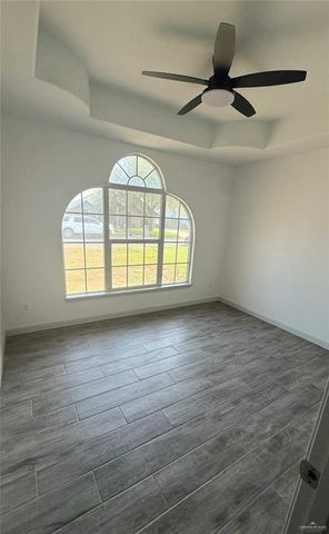 1004 Villas Del Norte Street, Weslaco, TX 78599