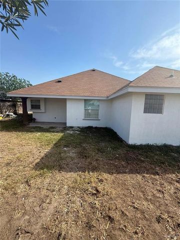 1004 Villas Del Norte Street, Weslaco, TX 78599