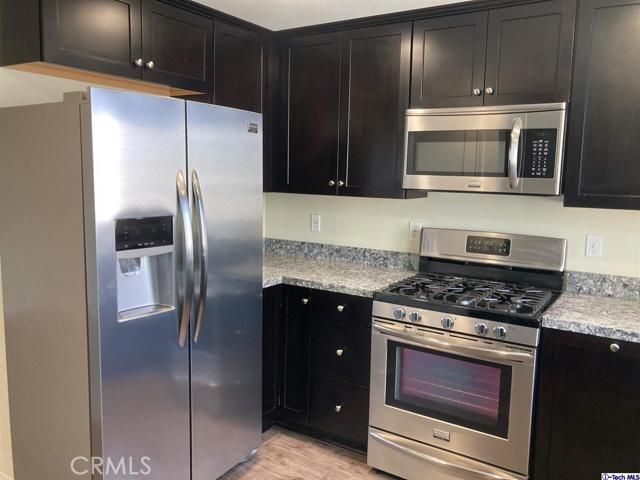 10201 Mountair Avenue 103, Tujunga (los Angeles), CA 91042