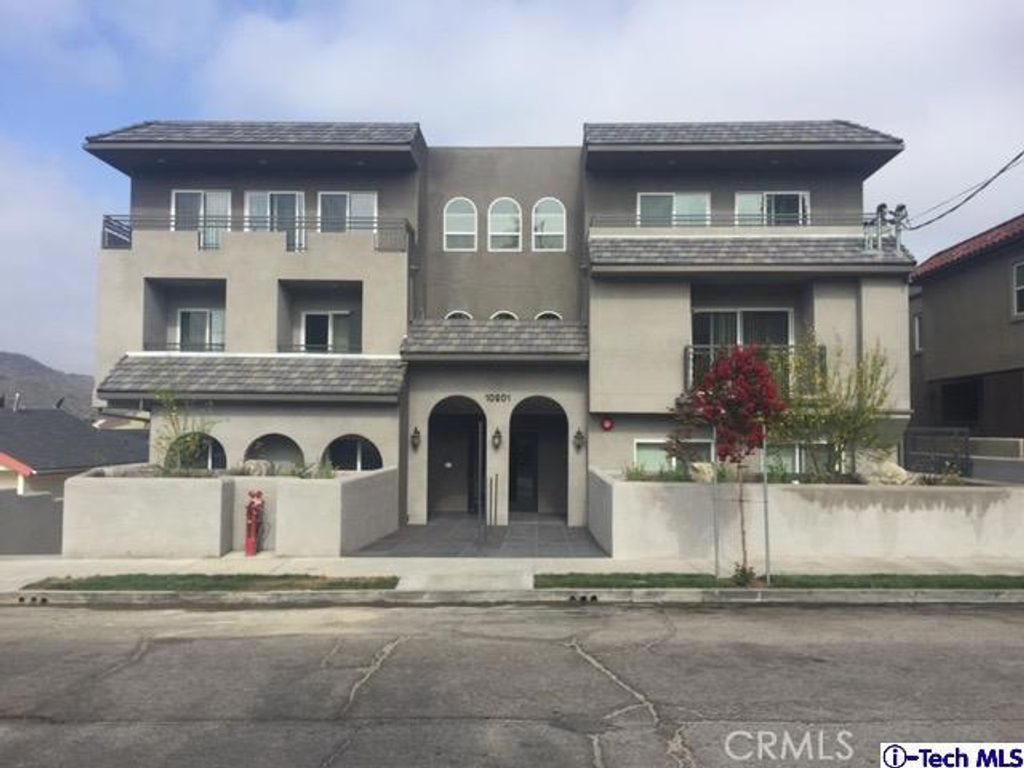 10201 Mountair Avenue 103, Tujunga (los Angeles), CA 91042