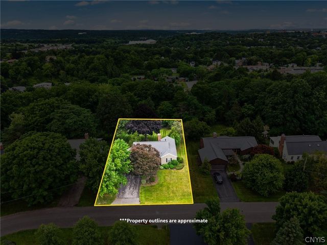 13 Erregger Terrace, Dewitt, NY 13224
